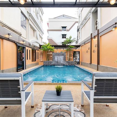 P-Park Hotel Bangkok Extérieur photo