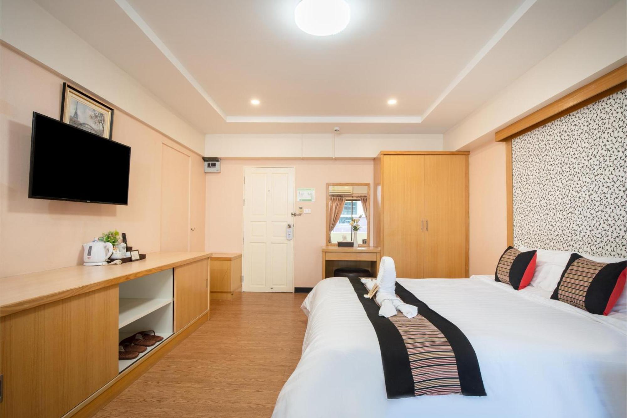 P-Park Hotel Bangkok Extérieur photo